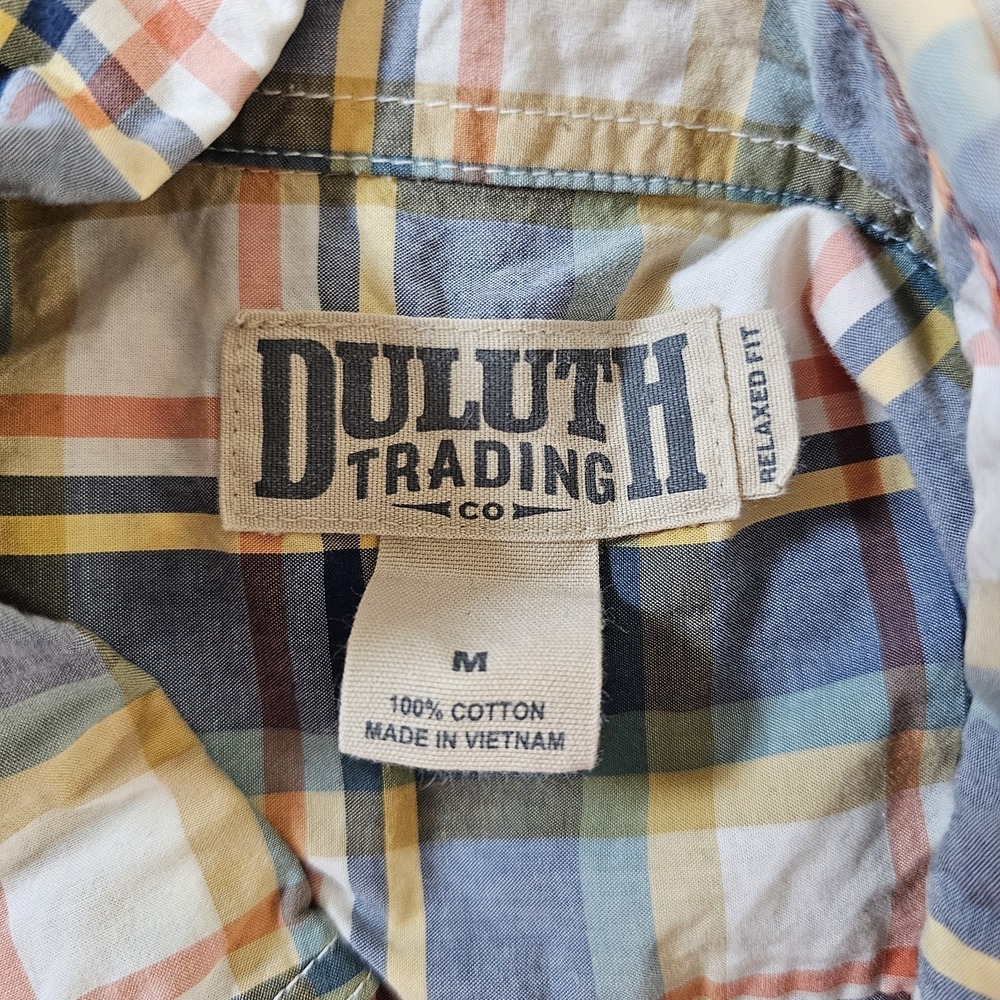 Duluth Trading Co Mens Med Relaxed Fit Plaid Work Shirt Utility Workwear Durable - Picture 3 of 6